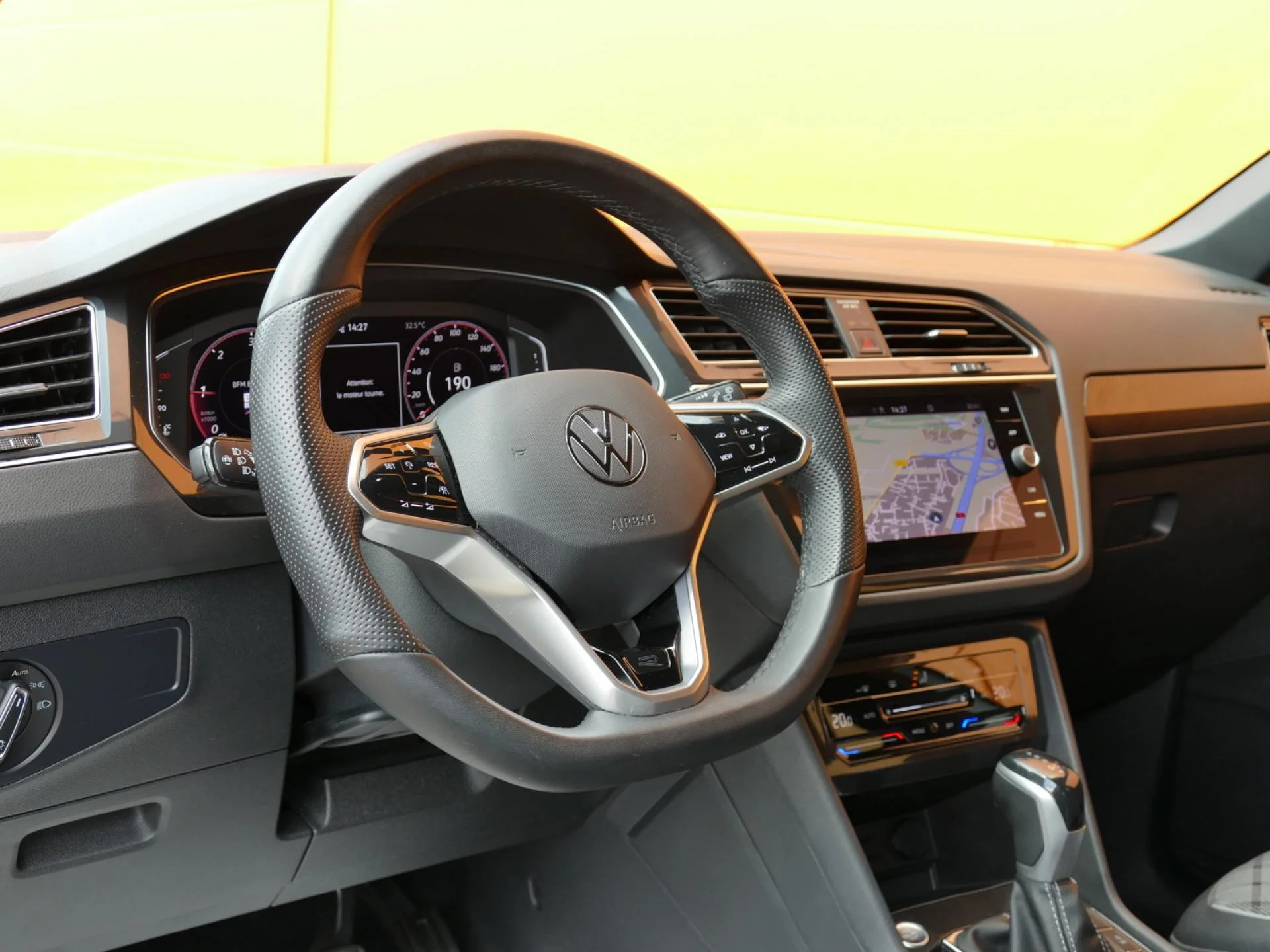 VOLKSWAGEN TIGUAN - Miniature 16 sur 33 - Cliquer pour voir cette photo