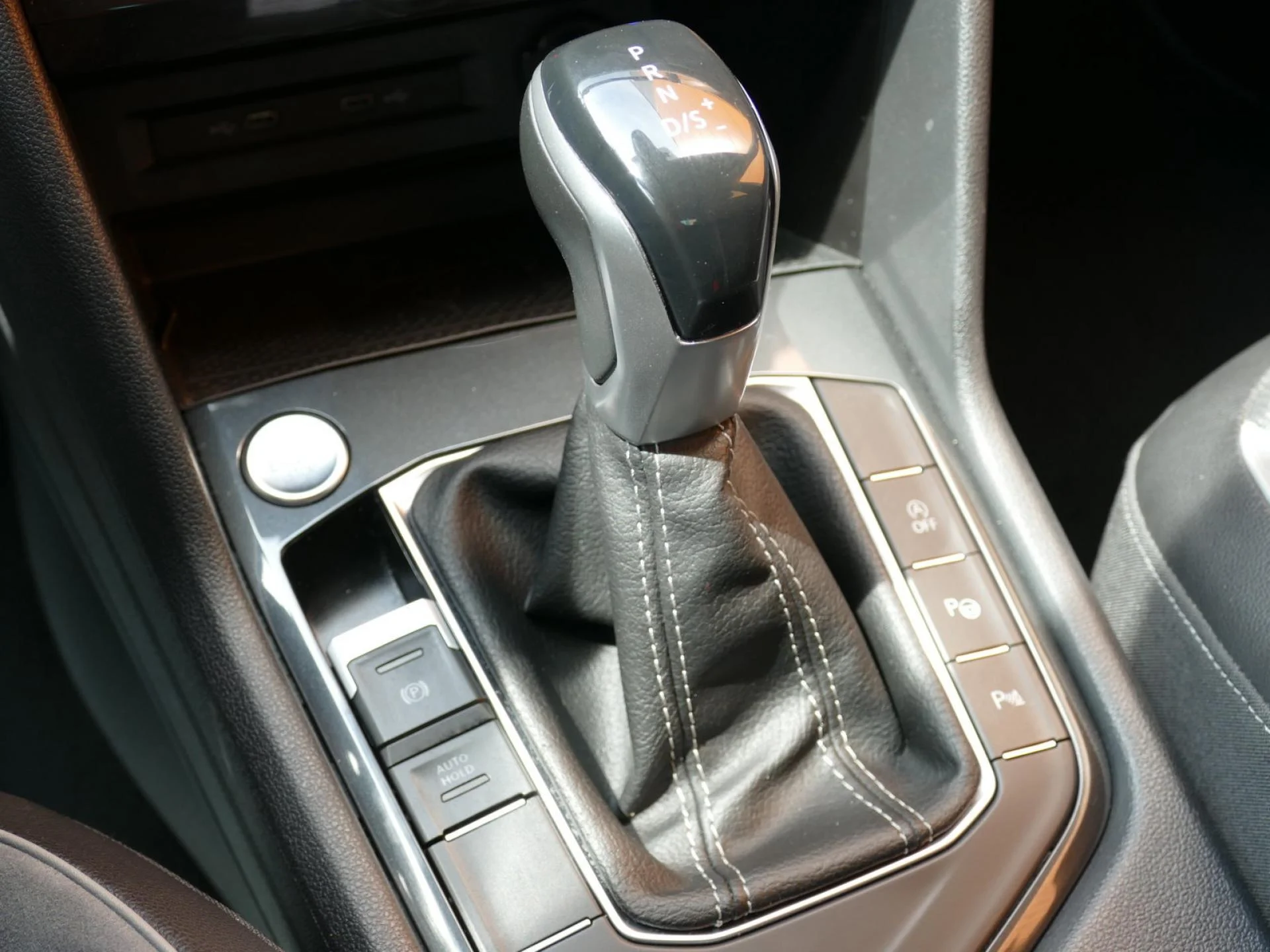 VOLKSWAGEN TIGUAN - Miniature 20 sur 33 - Cliquer pour voir cette photo