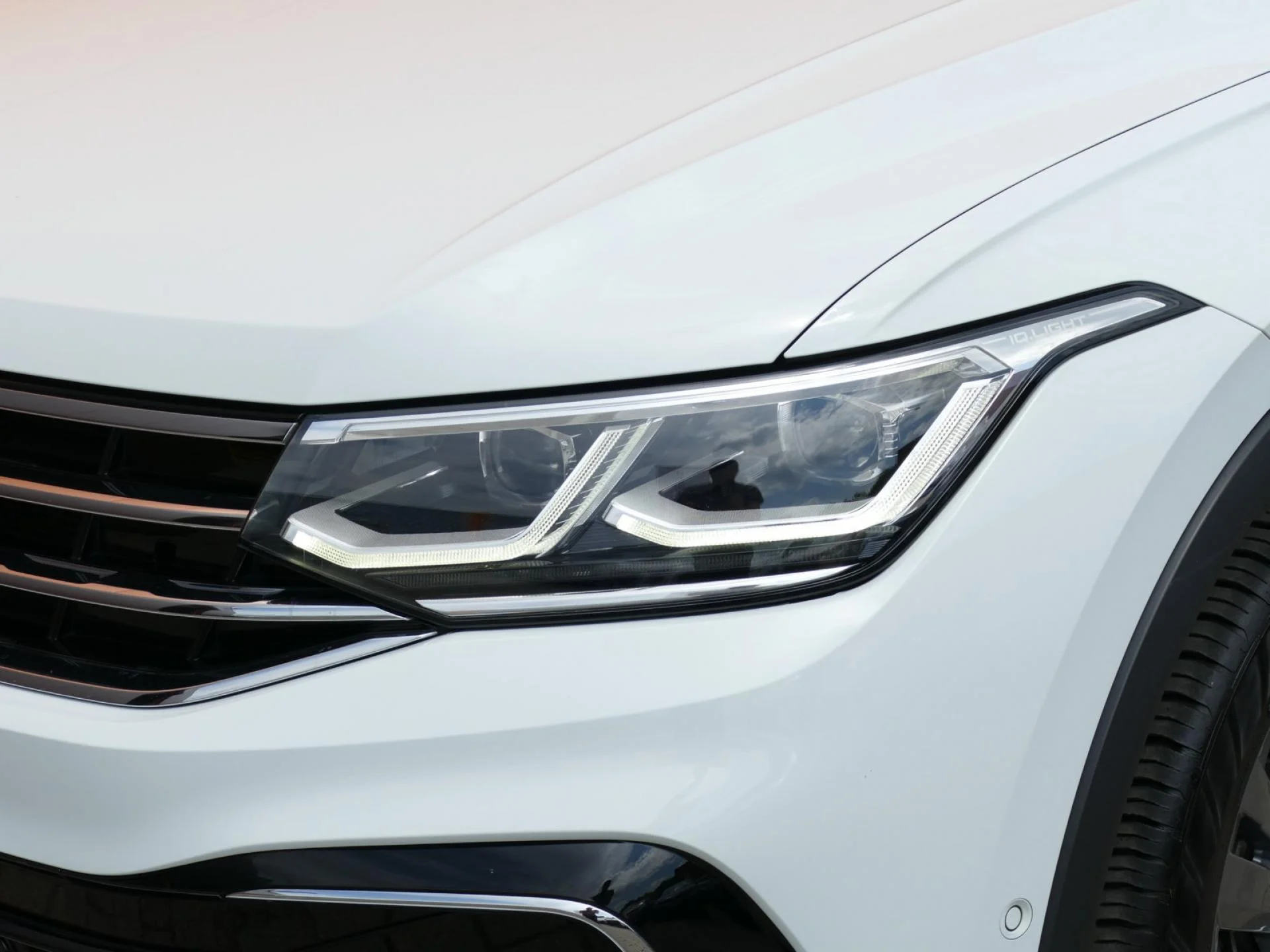 VOLKSWAGEN TIGUAN - Miniature 30 sur 33 - Cliquer pour voir cette photo