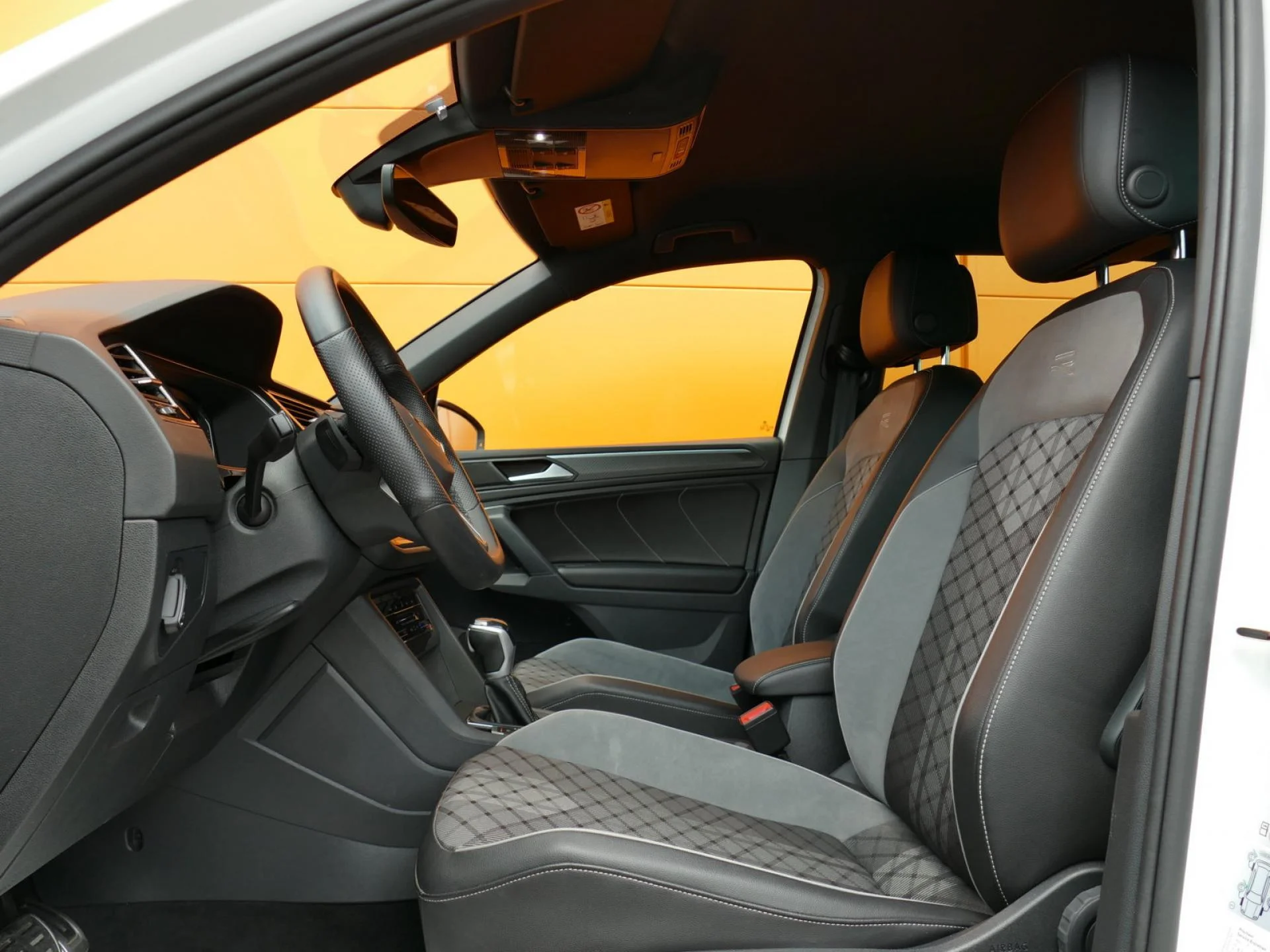VOLKSWAGEN TIGUAN - Miniature 6 sur 33 - Cliquer pour voir cette photo