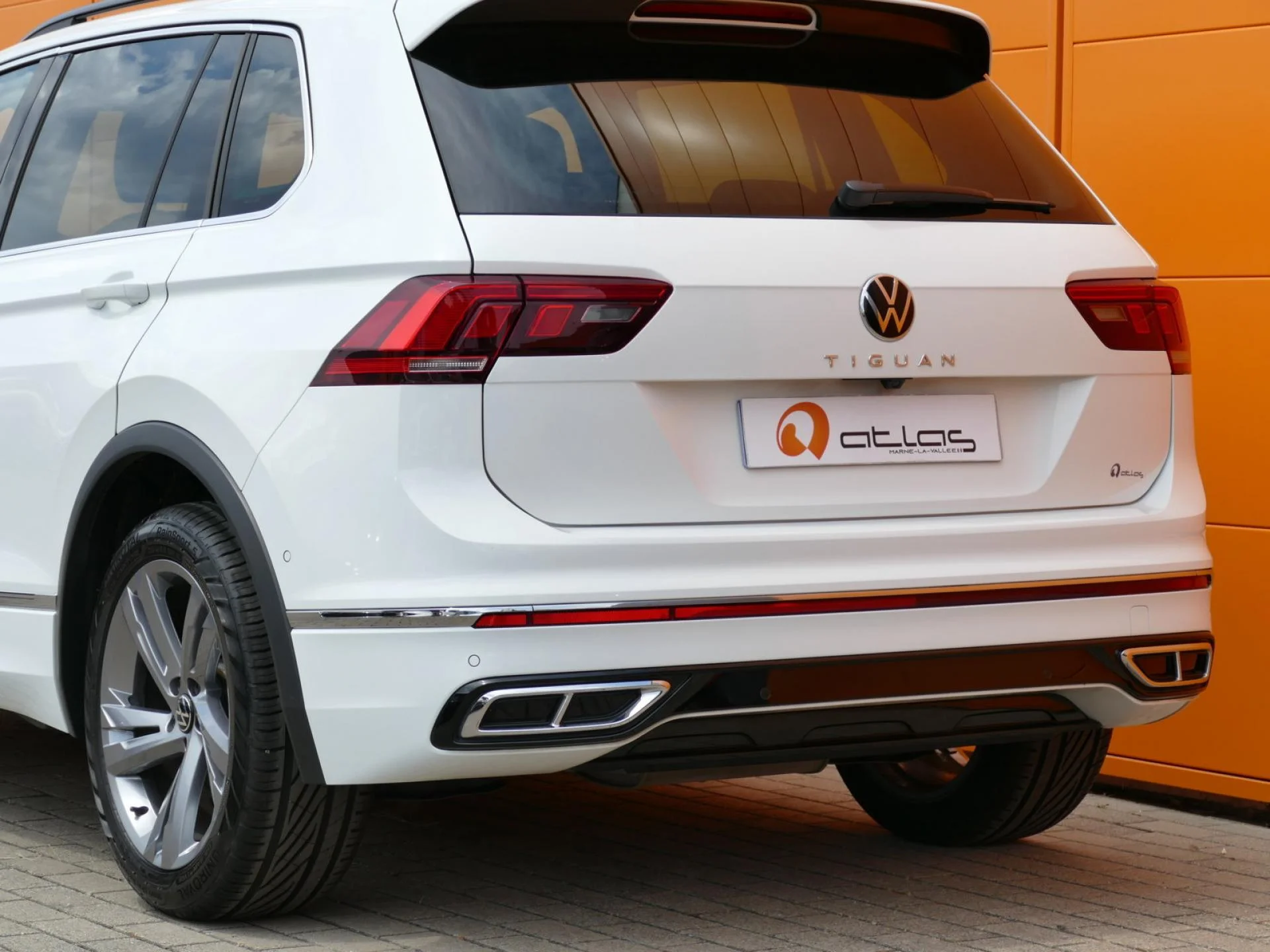VOLKSWAGEN TIGUAN - Miniature 31 sur 33 - Cliquer pour voir cette photo